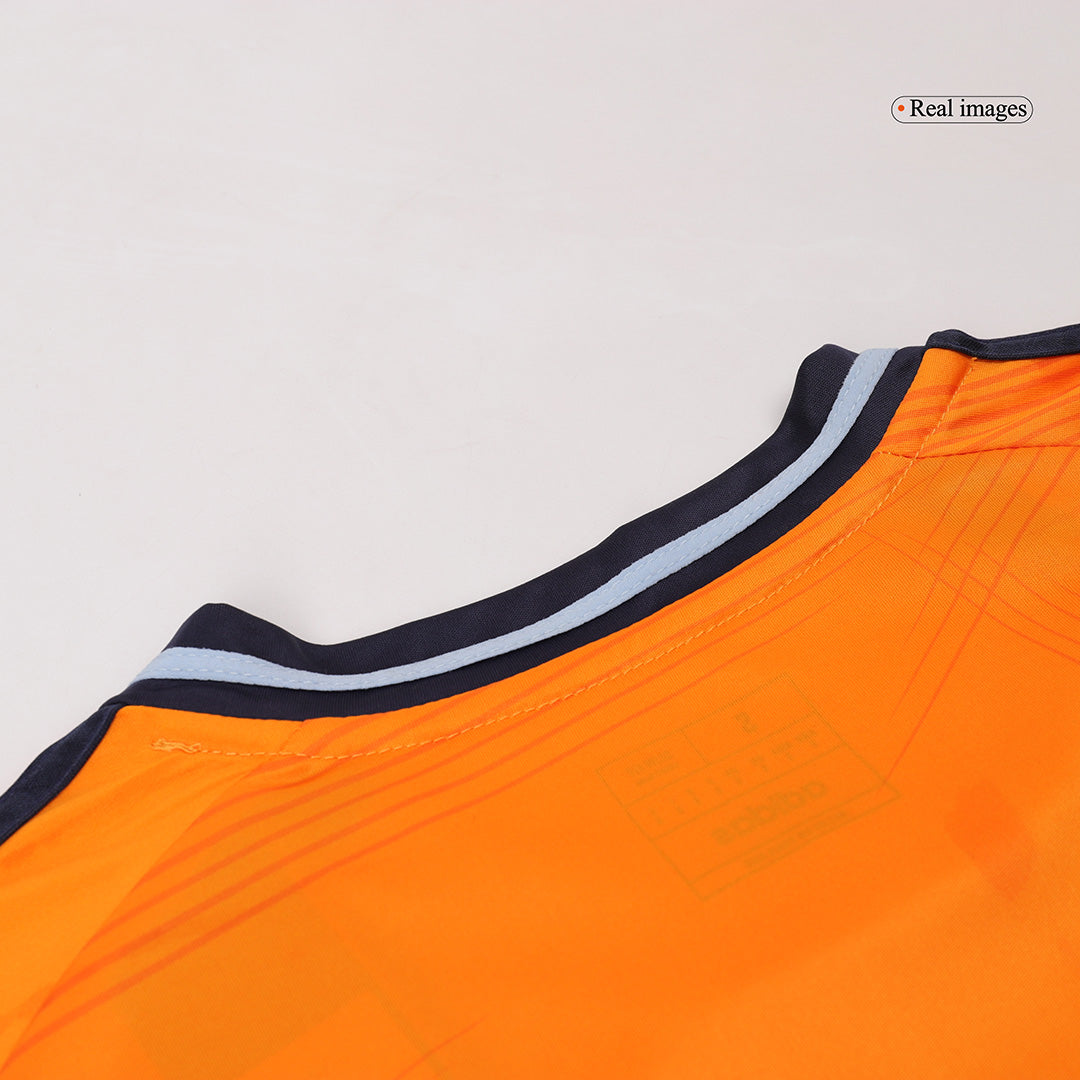 Męski wyjazdowy zestaw piłkarski Real Madrid (koszulka+spodenki+skarpety) 2024/25