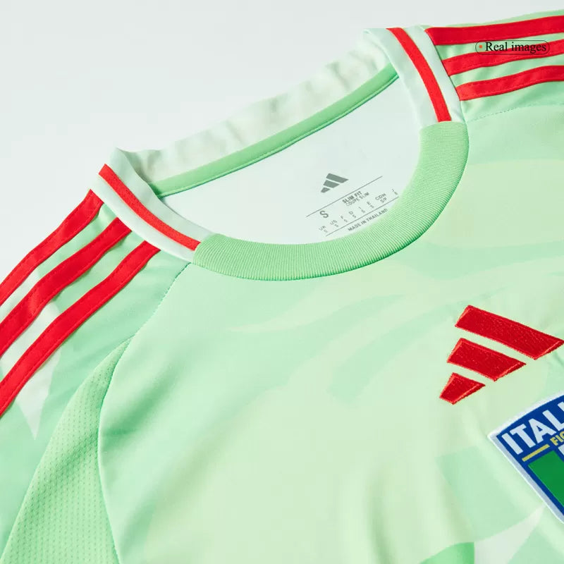 Koszulka wyjazdowa reprezentacji Włoch na Euro 2025 dla kobiet Top Koszulki Pilka Sklep