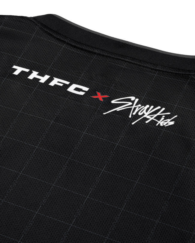 Player Version THFC x Stray Kids Away Soccer Jersey 2025/26 - Slim Fit Top Koszulki Pilka Sklep