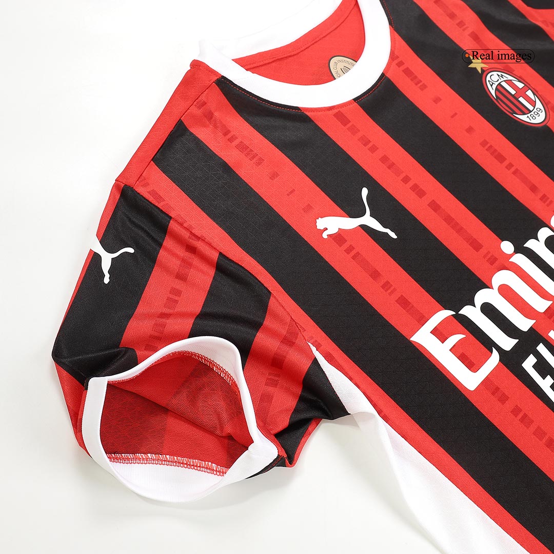 Męska wersja PULISIC #11 AC Milan Koszulka domowa piłkarska 2024/25 - Slim Fit