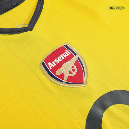 Arsenal Away 05/06 Men's Retro Football Shirt