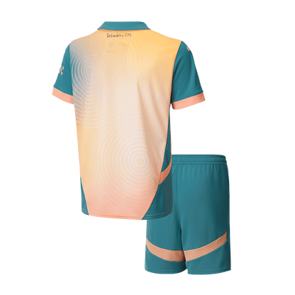 Hochwertiges Manchester City Fourth Away Fußballtrikot-Set (Shirt + Shorts) 2024/25 für Kinder