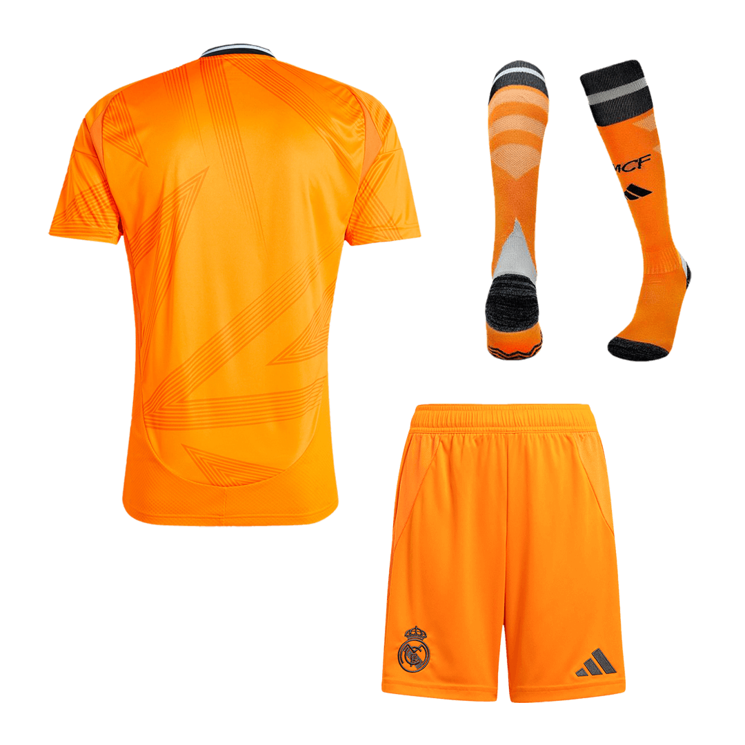 Real Madrid Auswärtstrikot für Herren (Trikot + Shorts + Socken) 2024/25