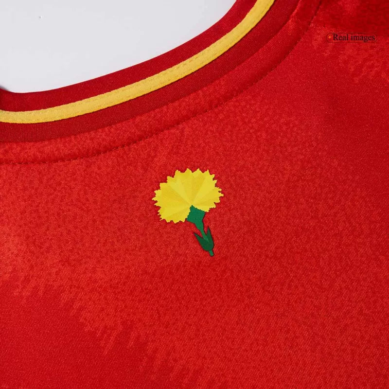Dziecięcy zestaw koszulek piłkarskich Spain (koszulka + spodenki) 2024/25 Top Koszulki Pilka Sklep