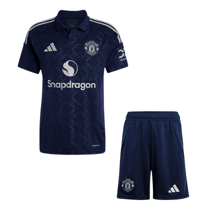 Manchester United Auswärtstrikot für Herren (Trikot + Shorts) 2024/25